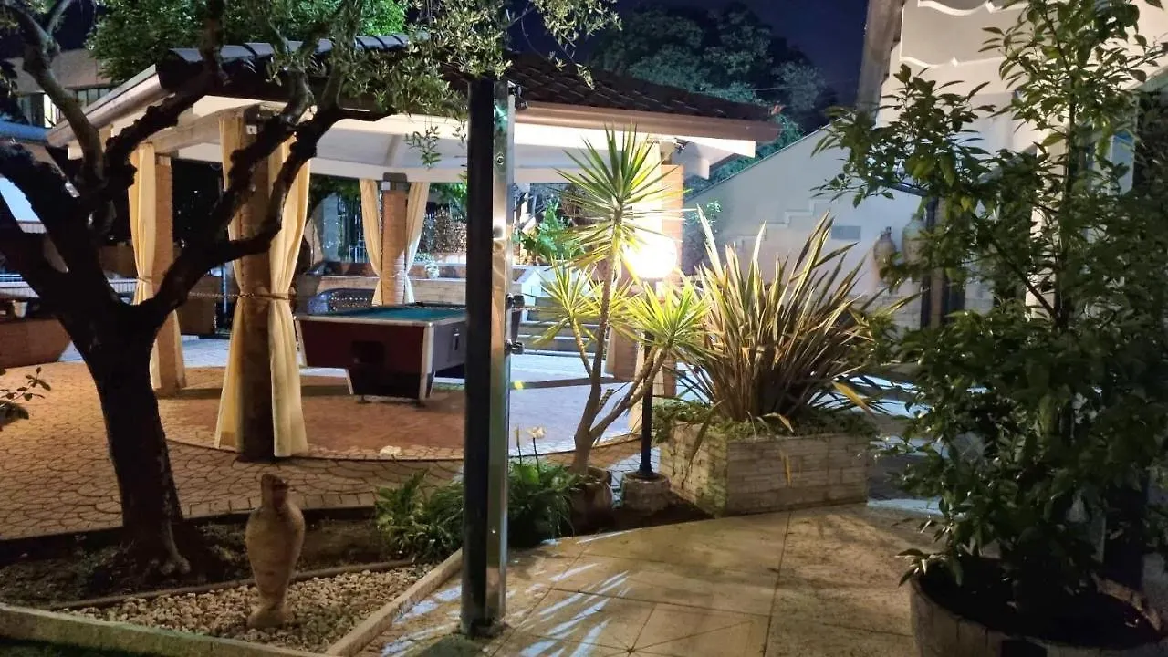 Fontana Oasis Apartments Castelnuovo del Garda 0*,